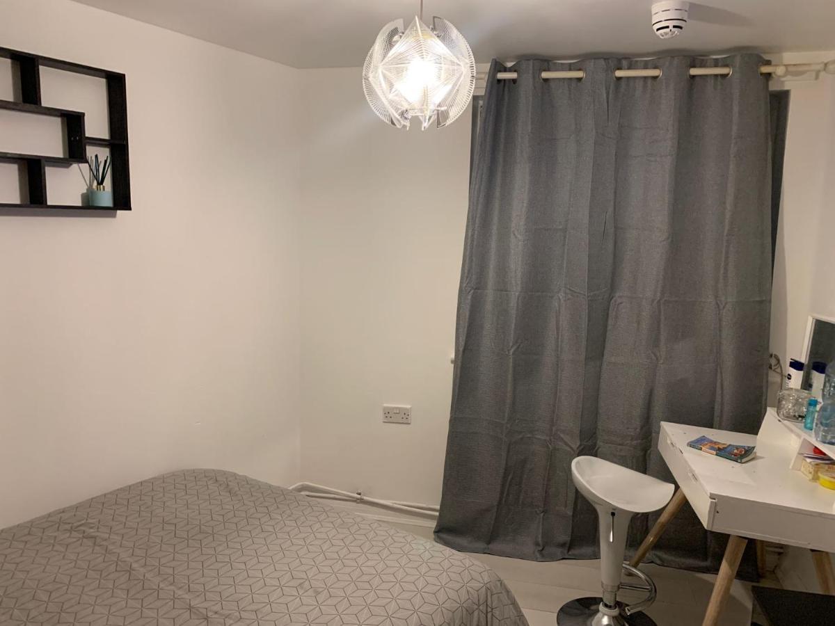 Room Near City London Kültér fotó